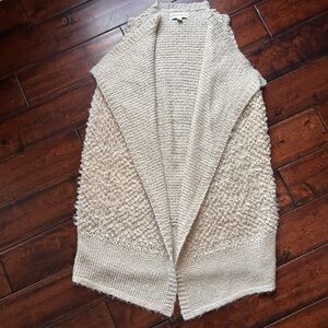 Knox Rose Cream Textured Open-Front Cardigan Vest